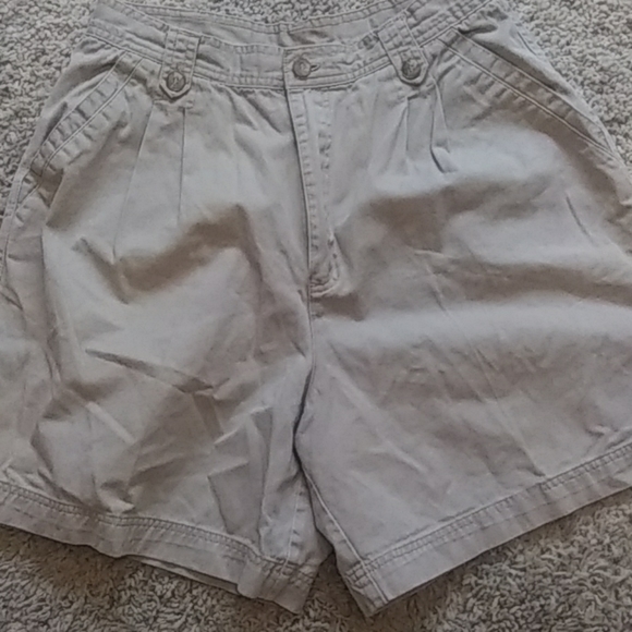 white stag elastic waist shorts